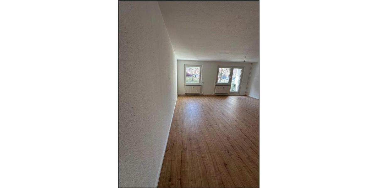 Erdgeschoßwohnung Chemnitz Markersdorf - 3 Zimmer, 68 m&sup2;, 650&euro; | Angebot:26617962
