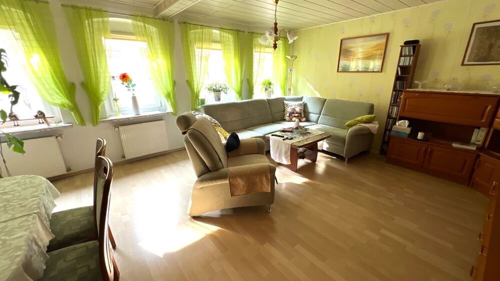 Reihenmittelhaus in zentraler Lage von Rochlitz 5 zimmer