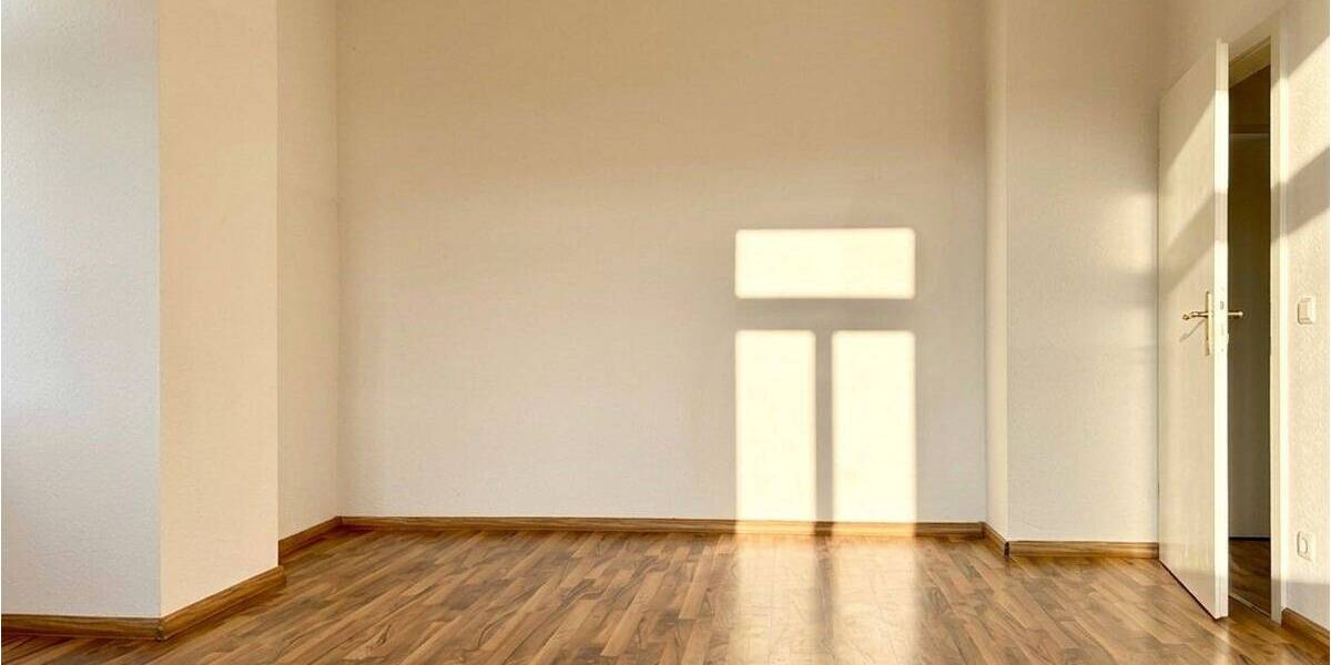 Etagenwohnung Chemnitz Zentrum - 3 Zimmer, 85 m&sup2;, 95.000&euro; | Angebot:26806229