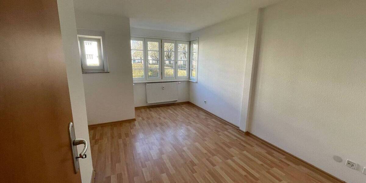 Etagenwohnung Chemnitz Lutherviertel - 3 Zimmer, 58 m&sup2;, 370&euro; | Angebot:26570018