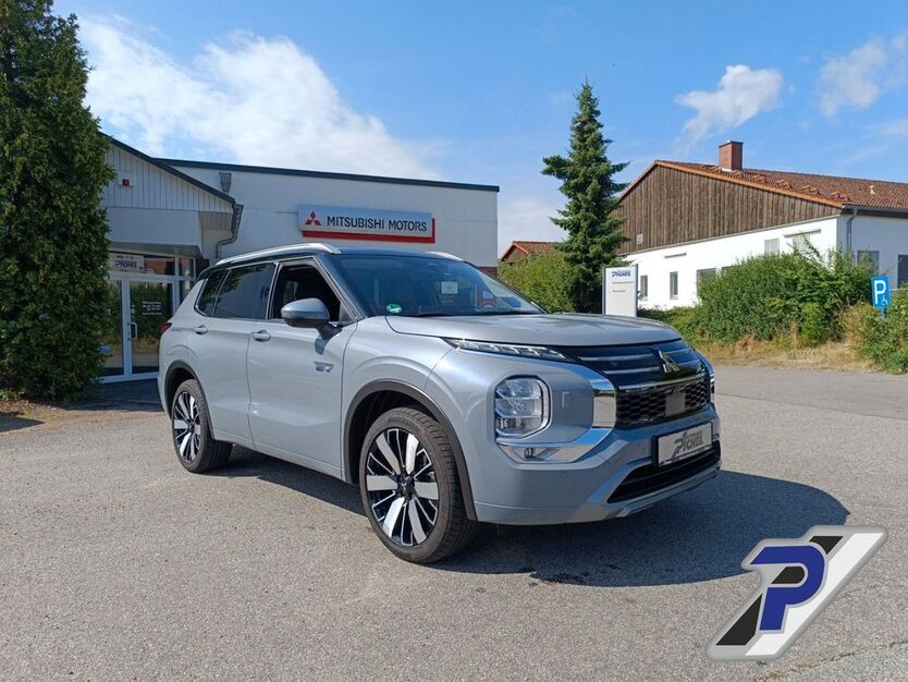 Mitsubishi Plug-in Hybrid Outlander 2.650 km 53.950 € Chemnitz 09114