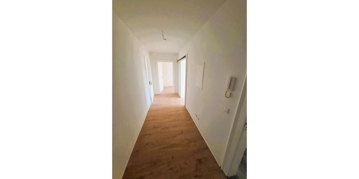 Dachgeschoßwohnung Chemnitz Hilbersdorf - 3 Zimmer, 67 m&sup2;, 325&euro; | Angebot:26589093