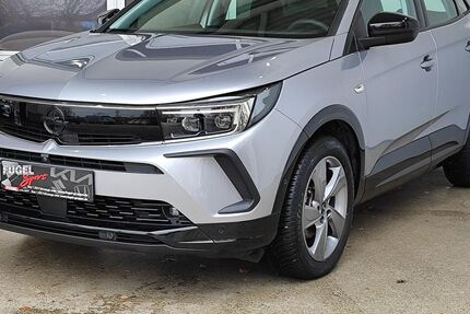 Opel Grandland (X) 14.950 km 23.399 &euro; Oberlungwitz 09353