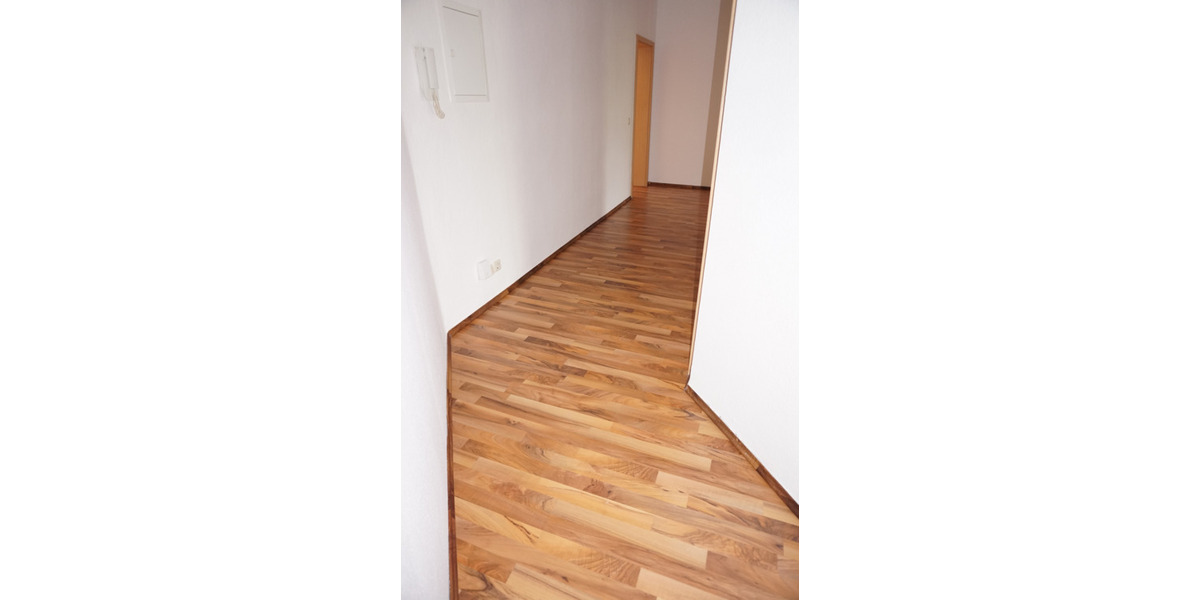 Zimmer Chemnitz Lutherviertel - 3 Zimmer, 61 m&sup2;, 320&euro; | Angebot:26388946