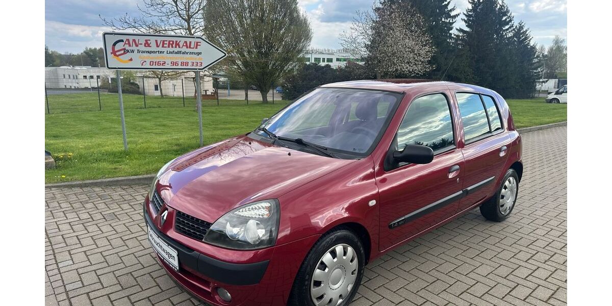Renault Clio 159.394 km 2.500 &euro; Waldheim 04736