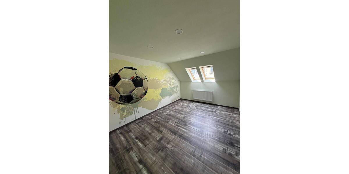 Einfamilienhaus Lichtenstein / Sa. Lichtenstein - 8 Zimmer, 230 m&sup2;, 198.000&euro; | Angebot:26555132