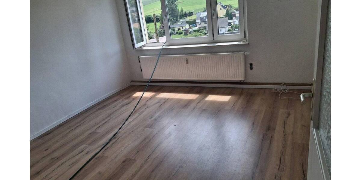Etagenwohnung Drebach OT Venusberg Venusberg - 4 Zimmer, 90 m&sup2;, 470&euro; | Angebot:26916767