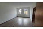 Helle 2,5-Raum-Wohnung mit ca. 68 m² im 2. Obergeschoss in Glauchau zimmer