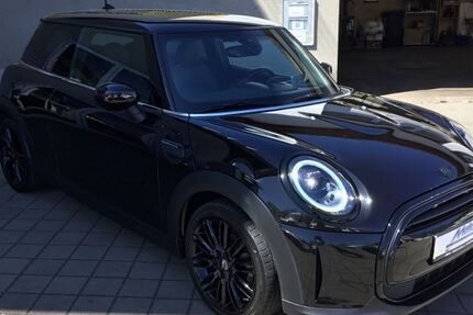Mini Cooper C 42.812 km 20.970 &euro; Lichtenstein 09350