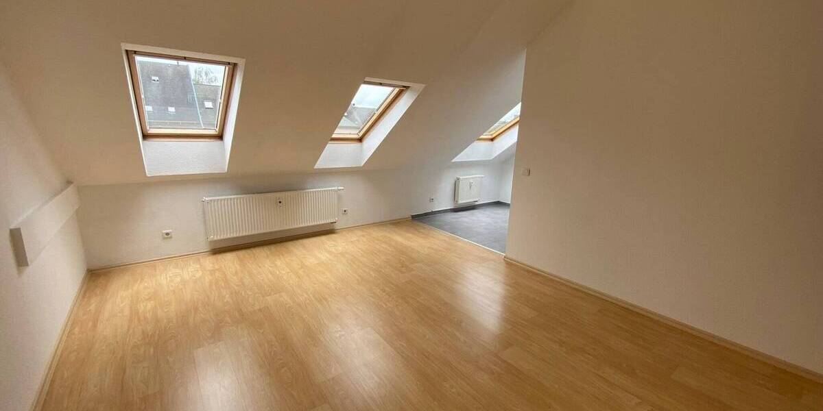 Etagenwohnung Chemnitz Lutherviertel - 3 Zimmer, 57 m&sup2;, 327&euro; | Angebot:26320318