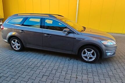 Ford Mondeo 154.000 km 2.900 &euro; Großschirma 09603