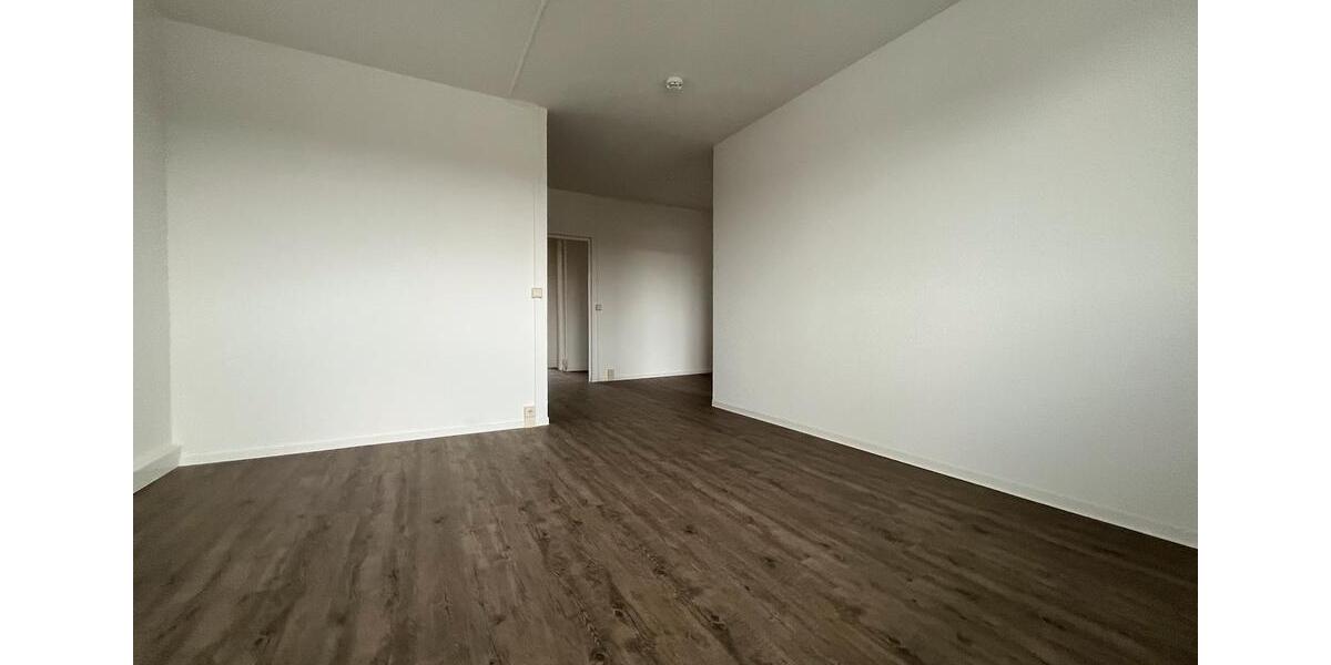 Etagenwohnung Chemnitz Helbersdorf - 4 Zimmer, 69 m&sup2;, 330&euro; | Angebot:26109890