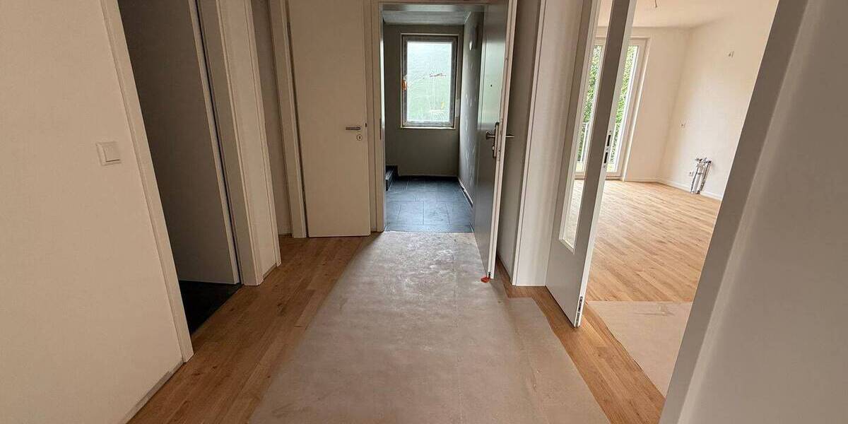 Etagenwohnung Chemnitz Gablenz - 4 Zimmer, 129 m&sup2;, 1.399&euro; | Angebot:25877552