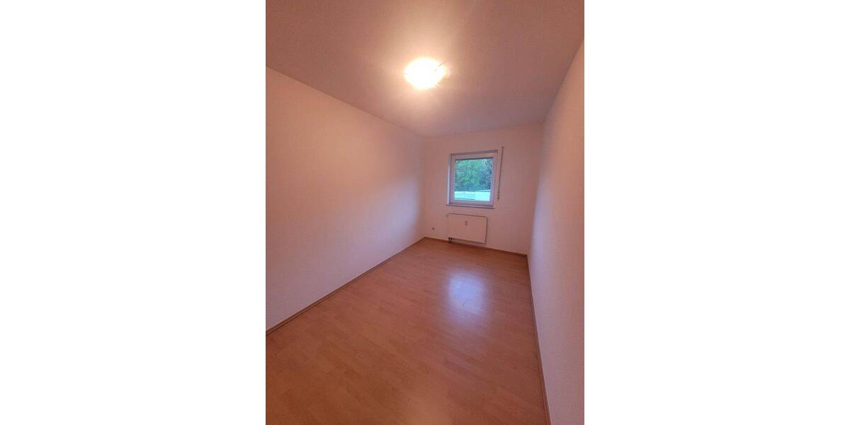 Mehrfamilienhaus, Wohnhaus Chemnitz Reichenhain - 3 Zimmer, 78 m&sup2;, 150.000&euro; | Angebot:26760048