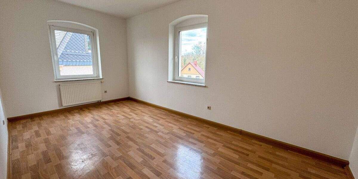 2-Raum-Wohnung in Randlage von Lößnitz im 1. Obergeschoss 2 zimmer