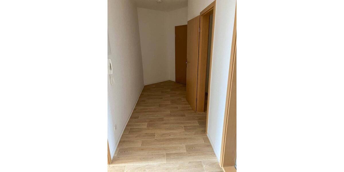 Etagenwohnung Zschopau - 4 Zimmer, 80 m&sup2;, 480&euro; | Angebot:26816719