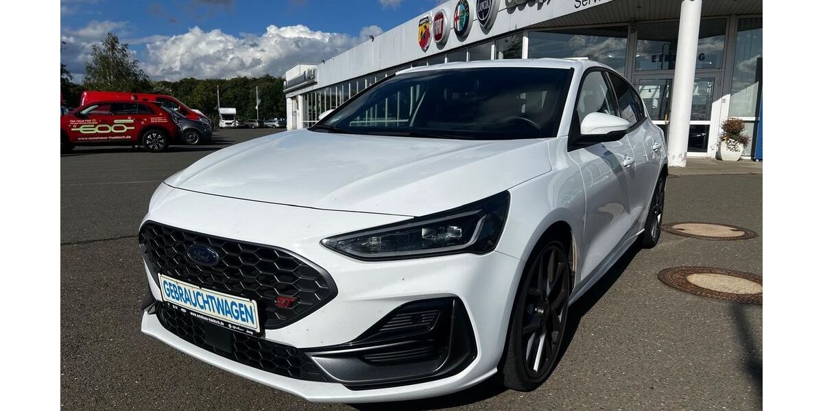 Ford Focus 48.412 km 30.900 &euro; Chemnitz 09130