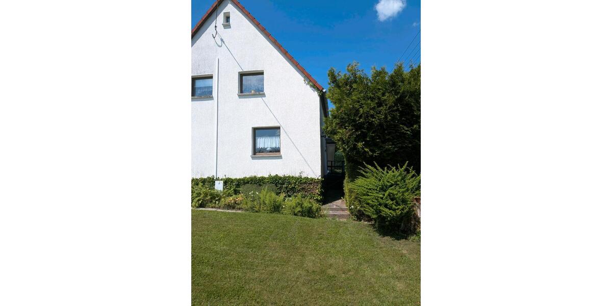 Doppelhaushälfte Hohenstein-Ernstthal Ernstthal - 4 Zimmer, 60 m&sup2;, 96.000&euro; | Angebot:27113704