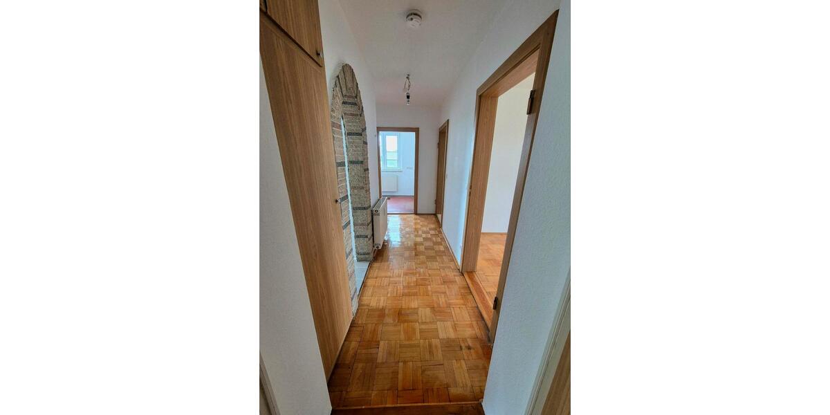 Etagenwohnung Gersdorf - 3 Zimmer, 58 m&sup2;, 48.000&euro; | Angebot:26738154