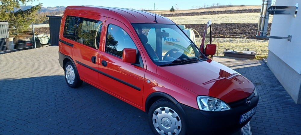 Opel Combo 68.000 km 4.500 &euro; Drebach 09430