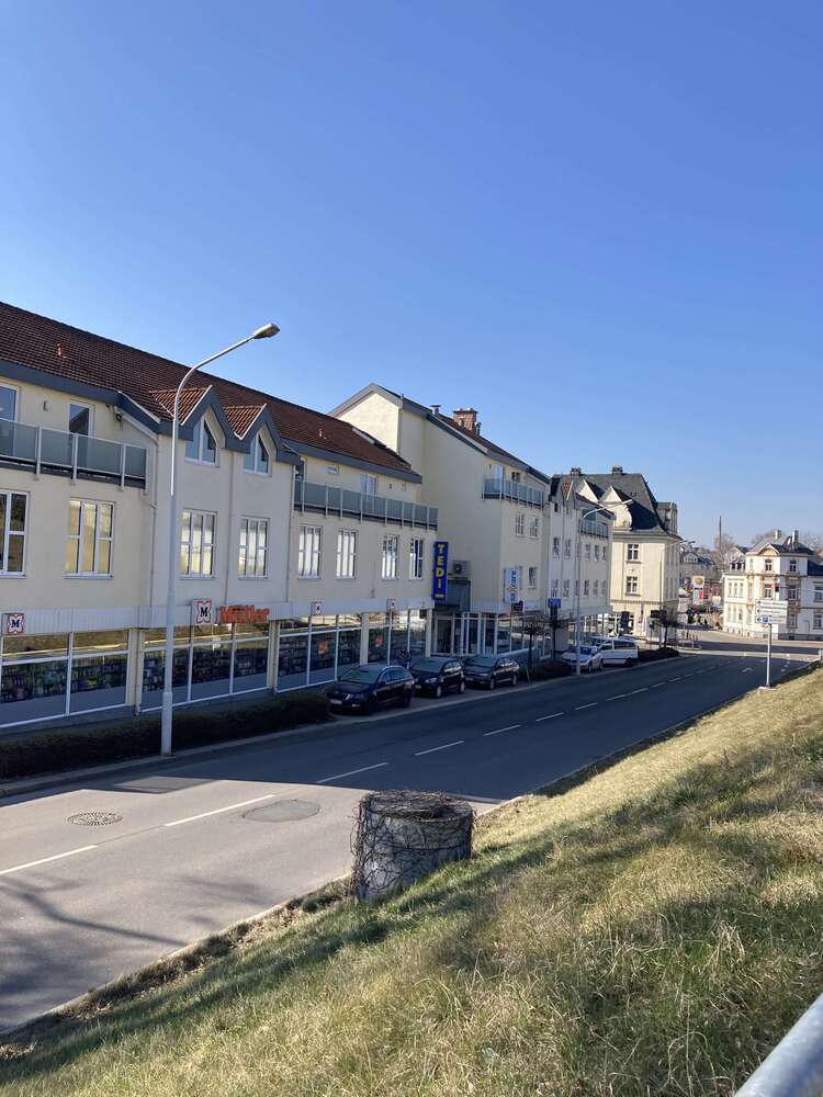 Wohnung zum Mieten in Limbach-Oberfrohna 727,50 € 121.25 m²