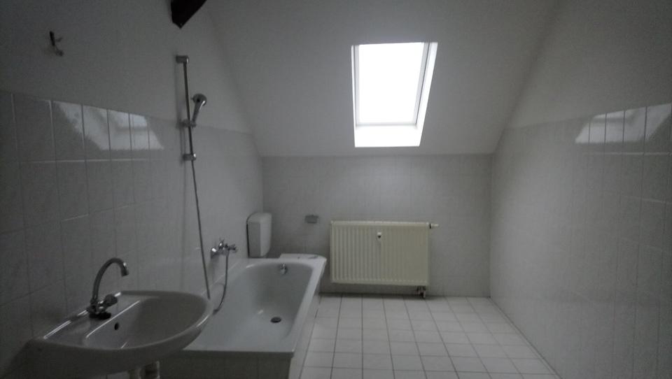 Gemütlich Dachgeschoßwohnung 3 zimmer