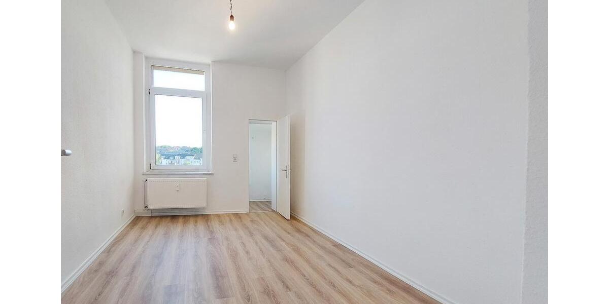 Etagenwohnung Chemnitz Kapellenberg - 2 Zimmer, 75 m&sup2;, 415&euro; | Angebot:26040153