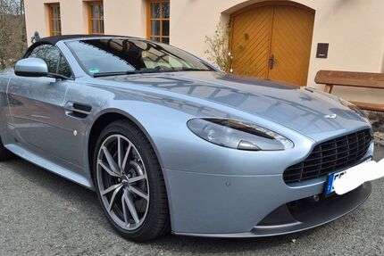 Aston Martin V8 Vantage 15.200 km 89.900 &euro; Oelsnitz 09376