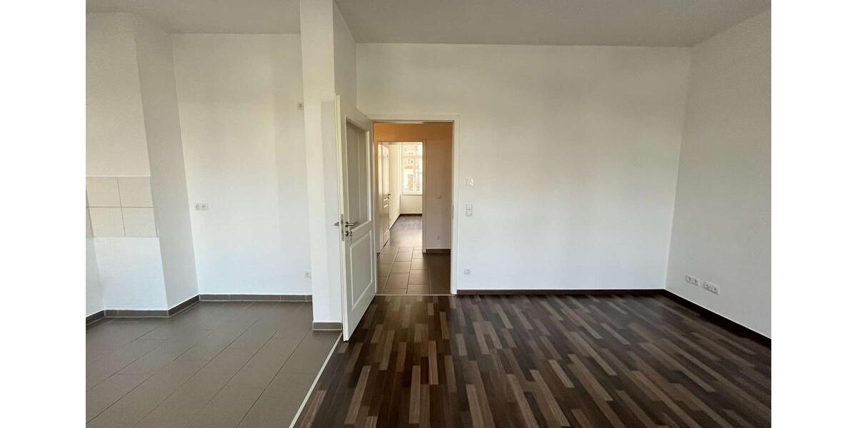 Erdgeschoßwohnung Chemnitz Kapellenberg - 3 Zimmer, 68 m&sup2;, 450&euro; | Angebot:24158580