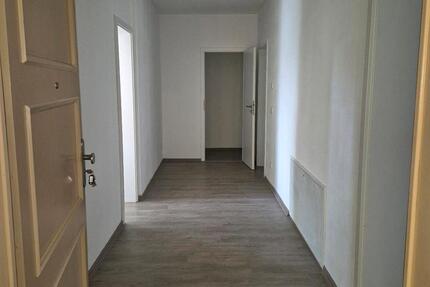 Wohnung Chemnitz Ebersdorf - 2 Zimmer, 77 m&sup2;, 480&euro; | Angebot:25881005