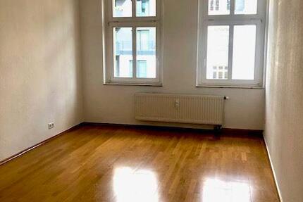 Wohnung Chemnitz Kapellenberg - 2 Zimmer, 64 m&sup2;, 352&euro; | Angebot:26645168