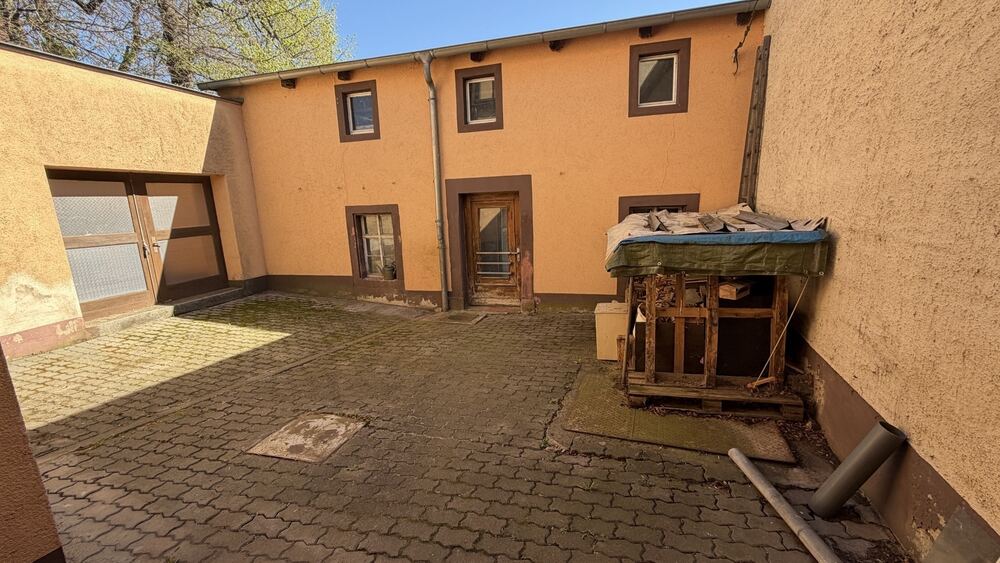 Wohnen und Arbeiten unter einem Dach – Renditestarkes Stadthaus in Geringswalde - Mehrfamilienhaus, Wohnhaus Geringswalde | Angebot:26943688
