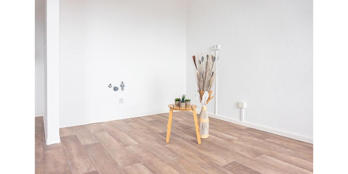 Etagenwohnung Chemnitz Helbersdorf - 4 Zimmer, 98 m&sup2;, 570&euro; | Angebot:24619030