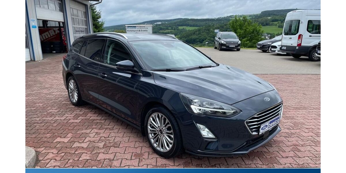 Ford Focus 72.518 km 16.870 &euro; Glauchau 08371