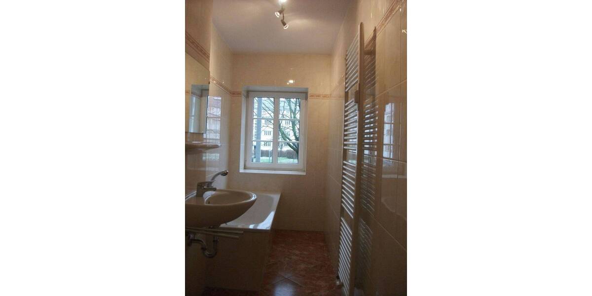 Etagenwohnung Chemnitz Lutherviertel - 2 Zimmer, 48 m&sup2;, 299&euro; | Angebot:26798829