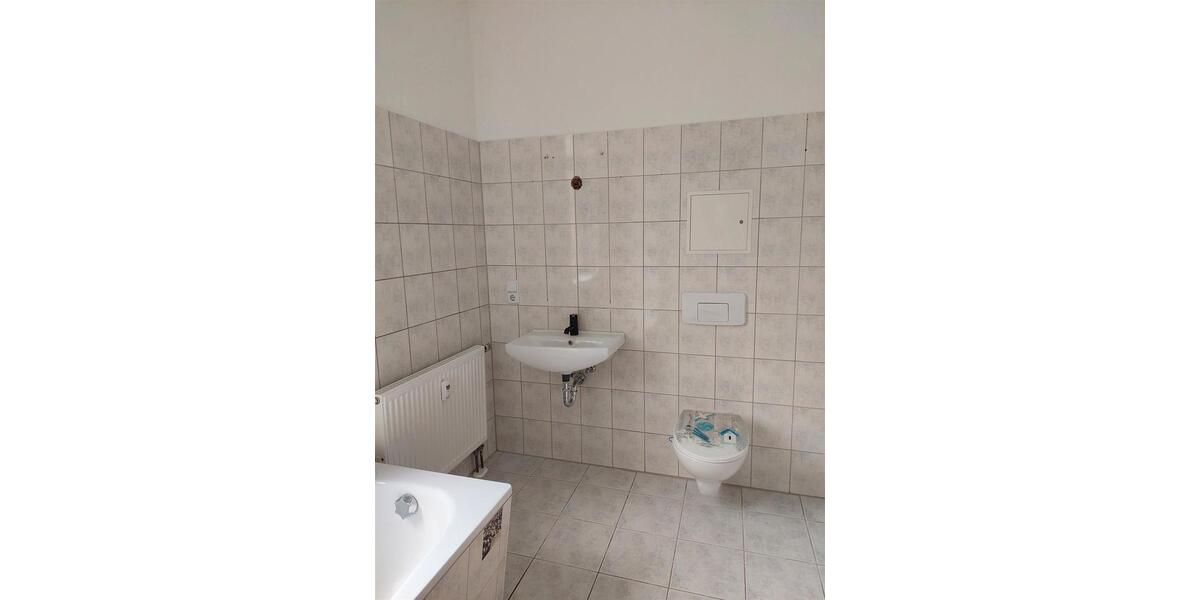 Etagenwohnung Stollberg (Erzgebirge) - 4 Zimmer, 80 m&sup2;, 599&euro; | Angebot:26643850