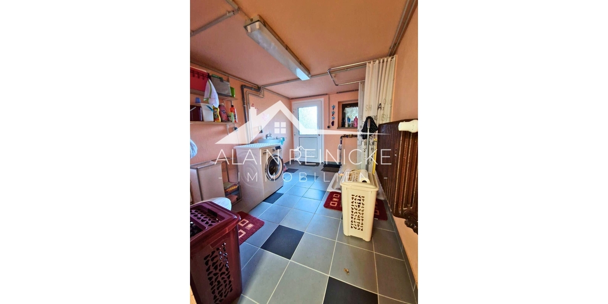 Stilvolle Doppelhaushälfte mit großzügiger, überdachter Terrasse – Wohnen mit Weitblick und Komfort 4 zimmer