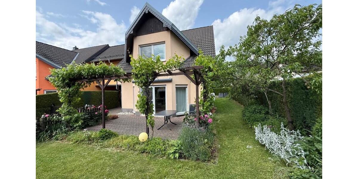 Doppelhaushälfte in bevorzugter Wohnlage von Euba 5 zimmer