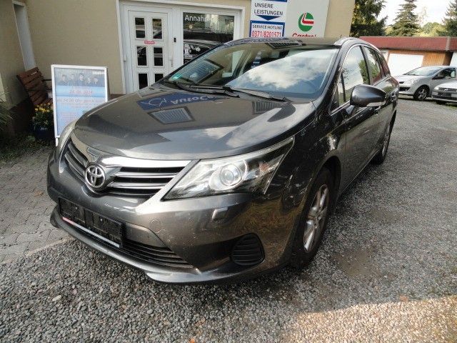 Toyota Avensis 125.000 km 8.995 &euro; Chemnitz 09117