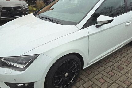 Seat Leon 101.875 km 9.990 &euro; Chemnitz 09114