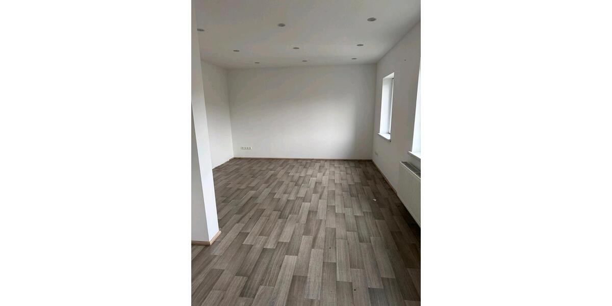 Einfamilienhaus Hainichen - 2 Zimmer, 110 m&sup2;, 95.000&euro; | Angebot:26748641