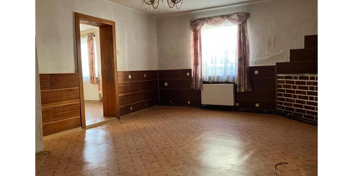 Reihenhaus Wildenfels - 2 Zimmer, 93 m&sup2;, 48.000&euro; | Angebot:26812671