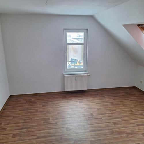 Dachgeschoßwohnung Grünhainichen - 2 Zimmer, 74 m&sup2;, 429&euro; | Angebot:22527565