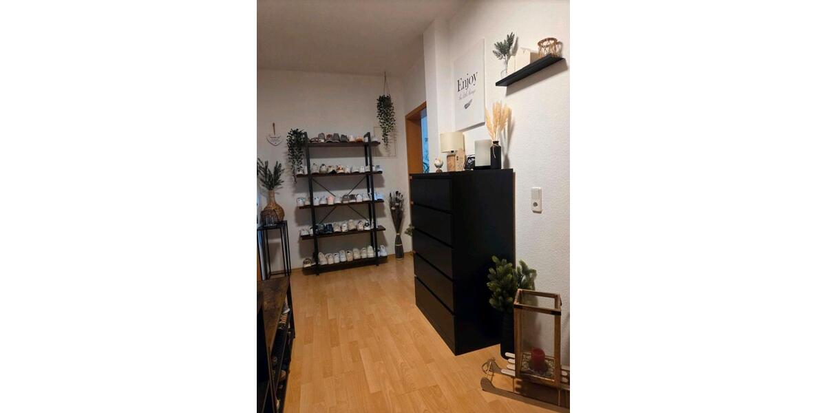 Dachgeschoßwohnung Chemnitz Bernsdorf - 2.5 Zimmer, 77 m&sup2;, 362&euro; | Angebot:26612324