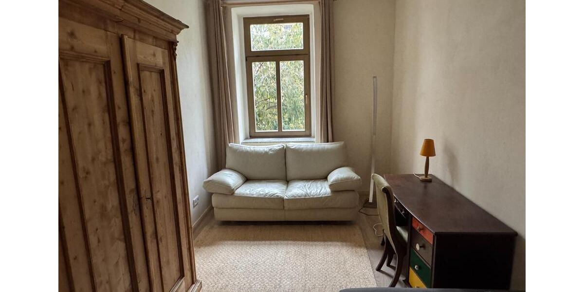 Rendite-Objekt 4-Zimmer Wohnung Alt Chemnitz Denkmalschutz 91,8 4 zimmer