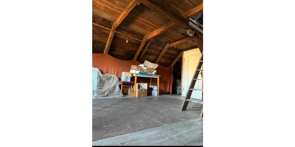 Einfamilienhaus Hohenstein-Ernstthal Ernstthal - 9 Zimmer, 140 m&sup2;, 63.000&euro; | Angebot:24615172