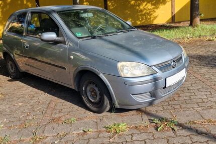 Opel Corsa 136.585 km 1.650 &euro; Hohenstein-Ernstthal 09337