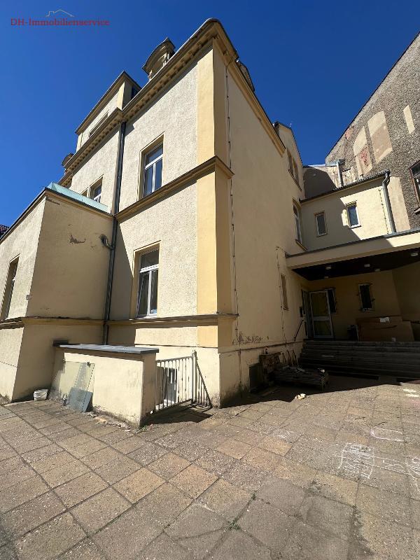 Wunderschöne 5-Raum-Erdgeschosswohnung mit 155 m² und Parkettboden zimmer