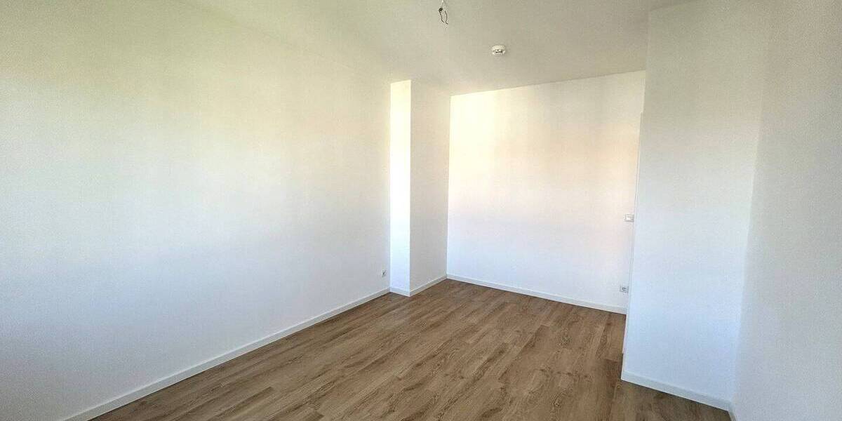 Etagenwohnung Chemnitz Lutherviertel - 2 Zimmer, 52 m&sup2;, 270&euro; | Angebot:26377636