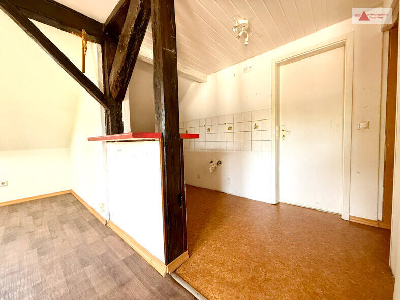 Reihenmittelhaus Zschopau - 9 Zimmer, 210 m&sup2;, 69.000&euro; | Angebot:25688210